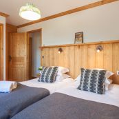 Chalet Foehn's Room 4 ground floor twin with ensuite shower room.